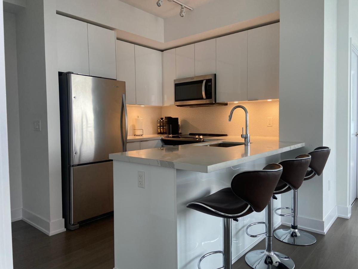 1 Bedroom Waterfront Condo Toronto Exterior photo